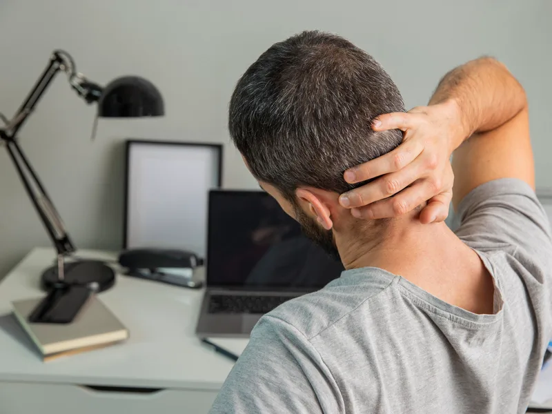 Thornapple River Chiropractic treating neck pain in Grand Rapids