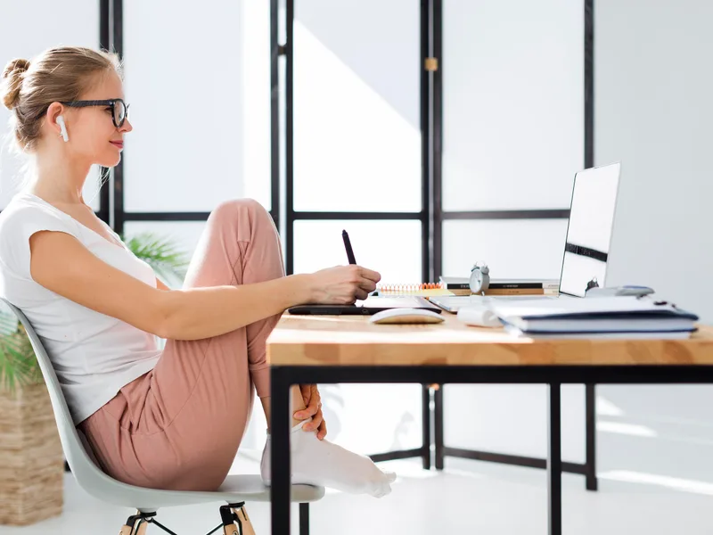 Thornapple River Chiropractic treating poor posture in Grand Rapids